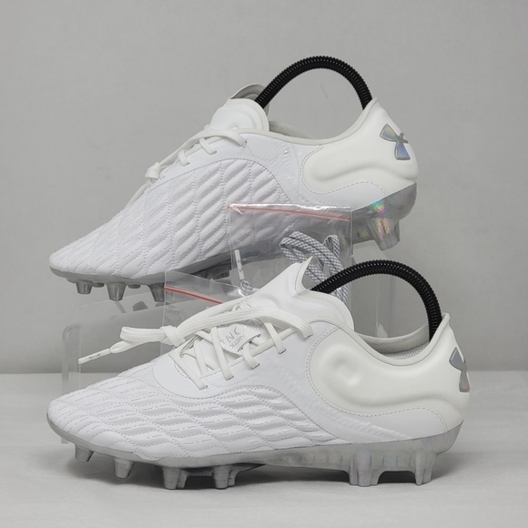 Under Armour Magnetico Elite 3 FG Soccer Cleats Mens Sz 7 White 3026740-101 New